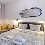 Arden's House Alojamento de Acomodação e Pequeno-almoço 4*