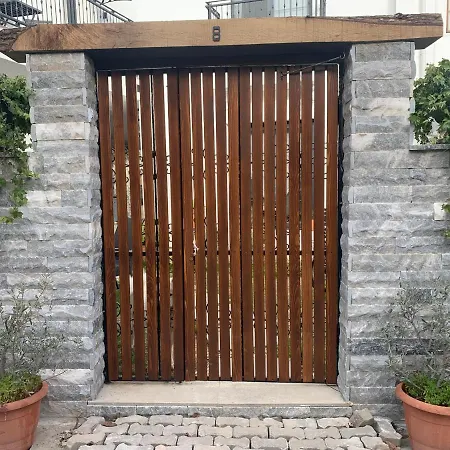 Panzió Arden's House 4*