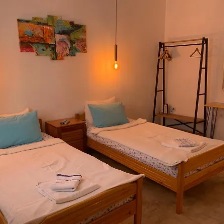 Arden's House Bed & Breakfast *