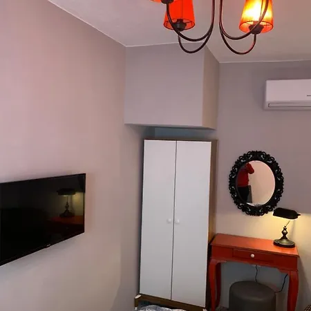 Arden's House Bed and breakfast 4*