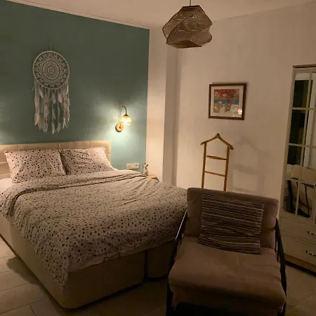 Arden's House *