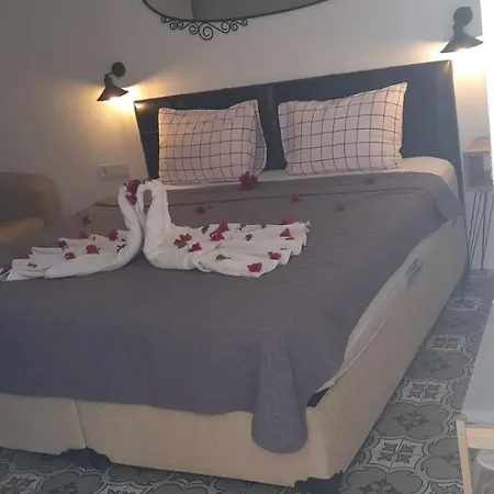 Arden's House *