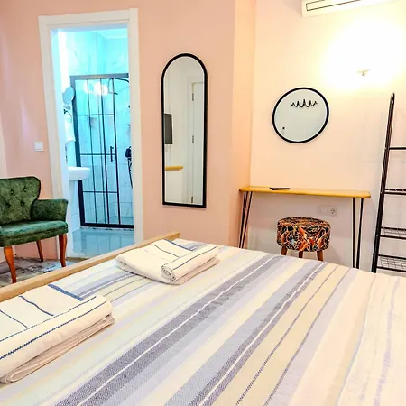 Arden's House Bed & Breakfast