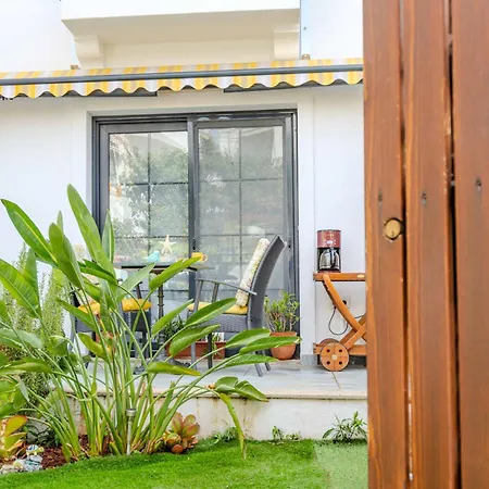 Arden's House *