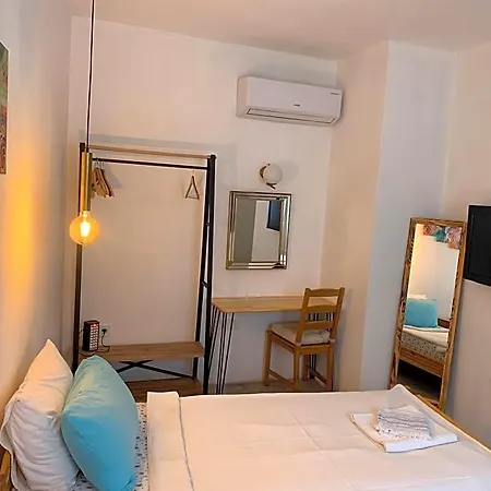 Arden's House 4*