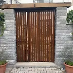 Bed & Breakfast Arden's House 4*